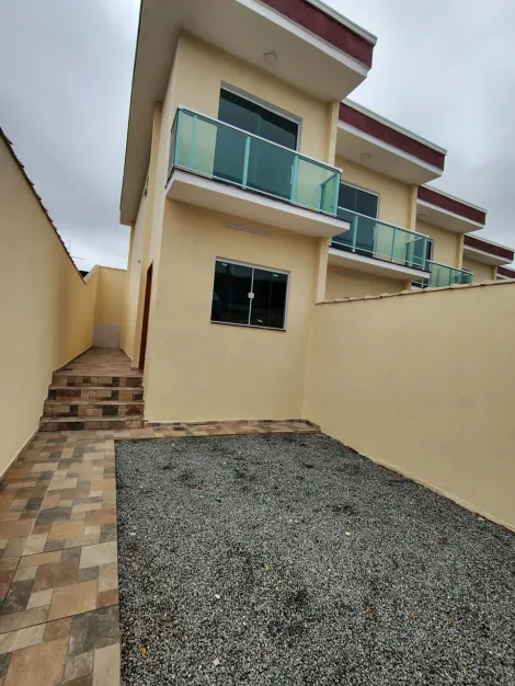 Comprar Casas / Sobrado em Itaquaquecetuba R$ 380.000,00 - Foto 1