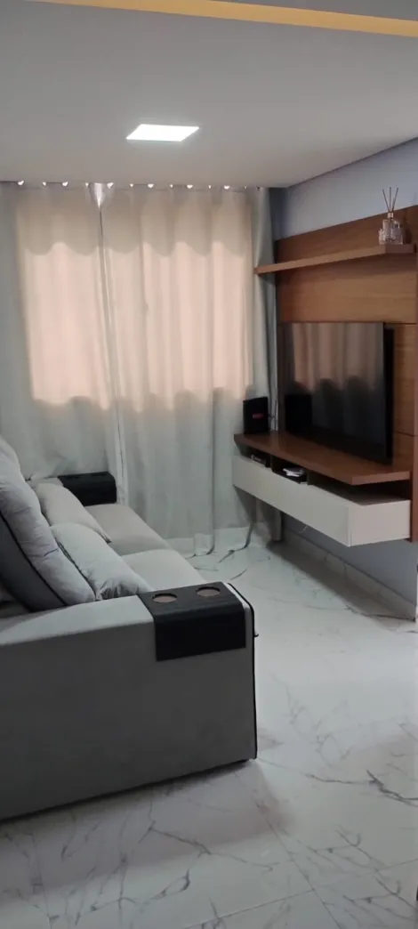 Comprar Apartamentos / Padr&atilde;o em Suzano R$ 285.000,00 - Foto 2