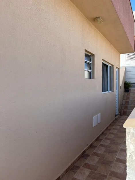 Alugar Casas / Condom&iacute;nio em Mogi das Cruzes R$ 1.500,00 - Foto 3