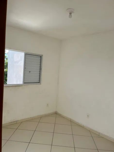 Alugar Casas / Condom&iacute;nio em Mogi das Cruzes R$ 1.500,00 - Foto 8