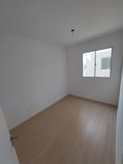 Alugar Apartamentos / Padr&atilde;o em Suzano R$ 1.200,00 - Foto 2