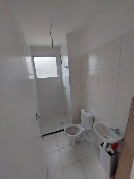 Alugar Apartamentos / Padr&atilde;o em Suzano R$ 1.200,00 - Foto 7