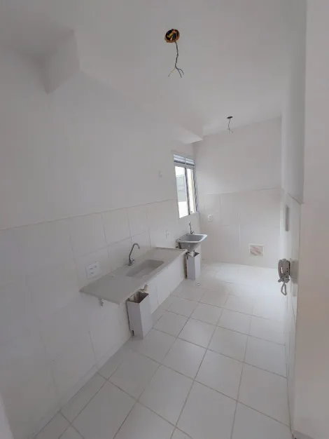 Alugar Apartamentos / Padr&atilde;o em Suzano R$ 1.200,00 - Foto 16