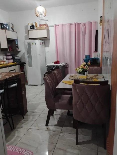 Comprar Casas / Sobrado em Suzano R$ 380.000,00 - Foto 2