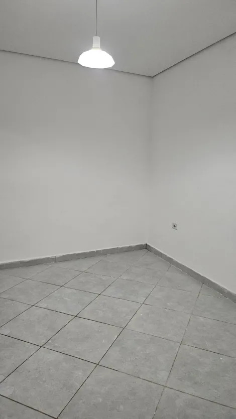 Alugar Casas / Assobradada em Suzano R$ 950,00 - Foto 8