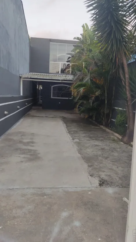 Comprar Casas / Sobrado em Guarulhos R$ 680.000,00 - Foto 1