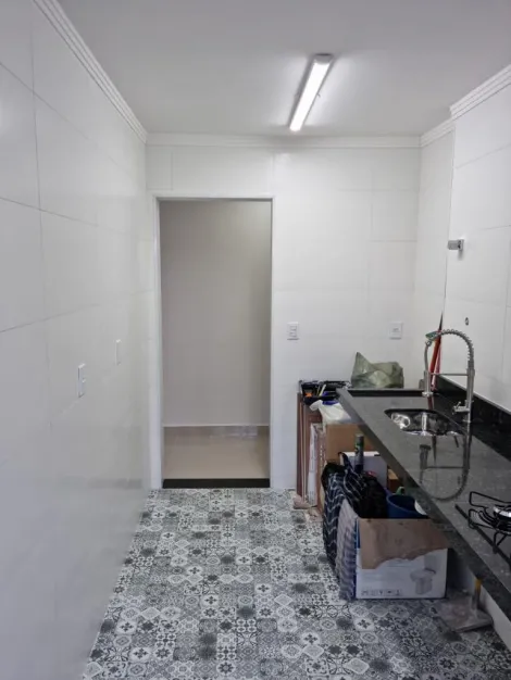 Comprar Apartamentos / Padr&atilde;o em Ferraz de Vasconcelos R$ 260.000,00 - Foto 2