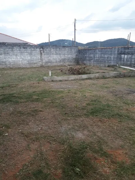 Alugar Casas / T&eacute;rrea em Suzano R$ 3.000,00 - Foto 3