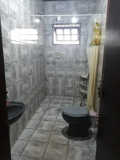 Alugar Casas / T&eacute;rrea em Suzano R$ 3.000,00 - Foto 1