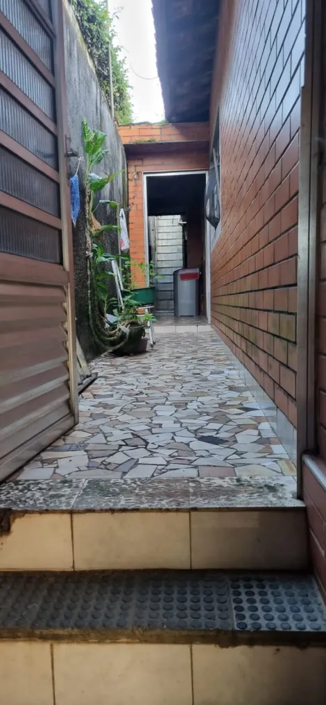 Comprar Casas / Assobradada em Suzano R$ 235.000,00 - Foto 2