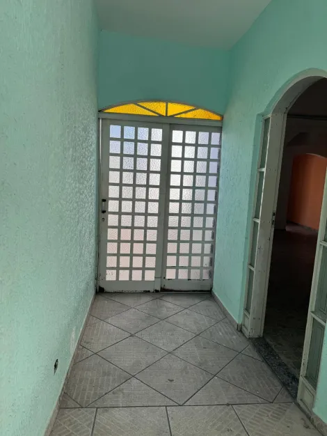 Alugar Casas / Sobrado em Suzano R$ 1.600,00 - Foto 17