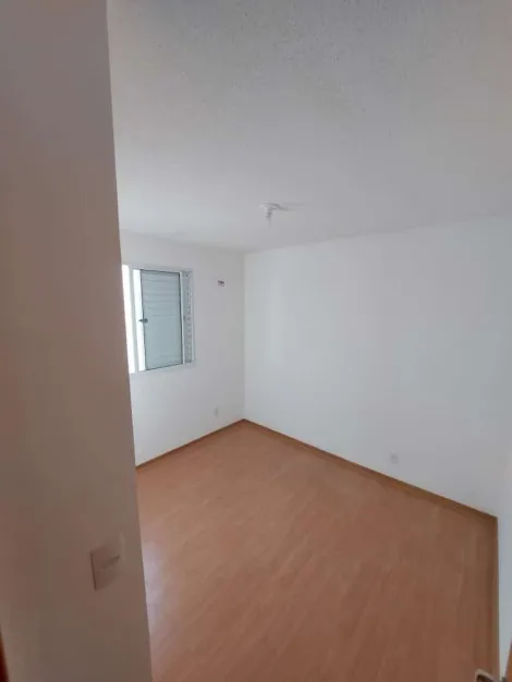 Alugar Apartamentos / Padr&atilde;o em Suzano R$ 1.400,00 - Foto 5