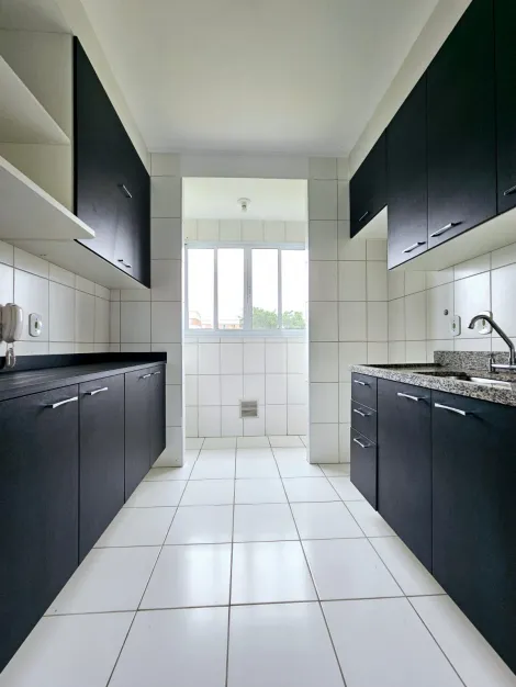 Comprar Apartamentos / Padrão em Suzano R$ 200.000,00 - Foto 7