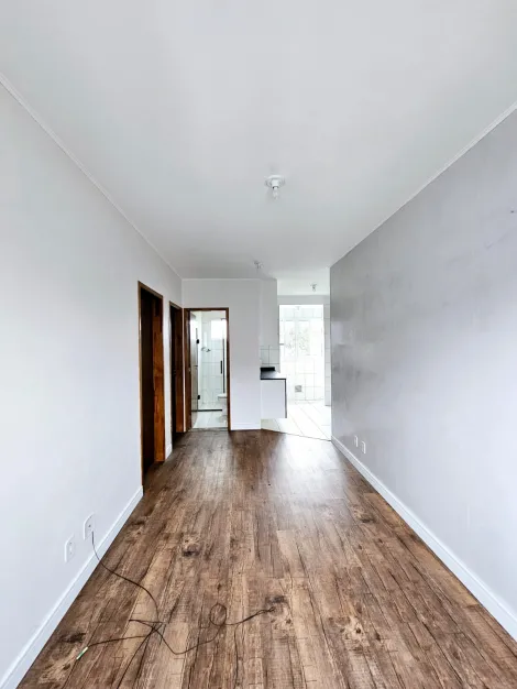 Comprar Apartamentos / Padrão em Suzano R$ 200.000,00 - Foto 4