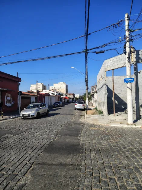 Alugar Sal&otilde;es / Sal&atilde;o em Suzano R$ 3.300,00 - Foto 2