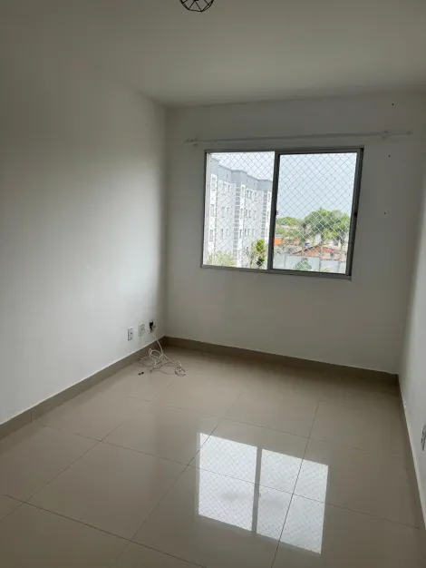 Alugar Apartamentos / Padr&atilde;o em Suzano R$ 1.100,00 - Foto 4