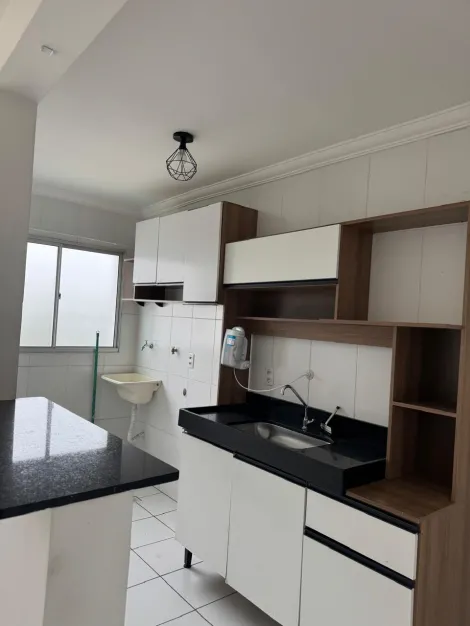 Alugar Apartamentos / Padr&atilde;o em Suzano R$ 1.100,00 - Foto 6