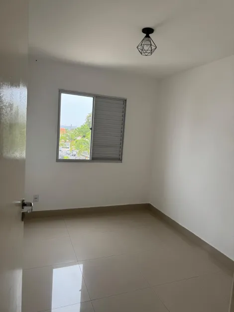 Alugar Apartamentos / Padr&atilde;o em Suzano R$ 1.100,00 - Foto 10