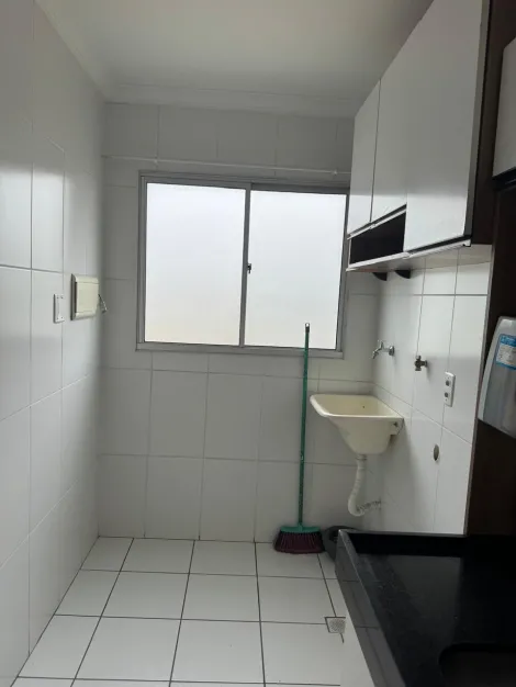 Alugar Apartamentos / Padr&atilde;o em Suzano R$ 1.100,00 - Foto 14