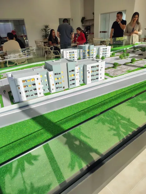 Comprar Apartamentos / Padrão em Suzano R$ 260.000,00 - Foto 2