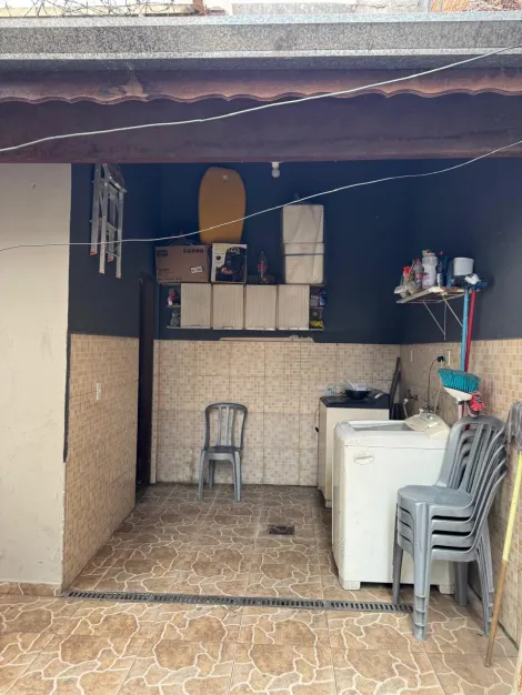 Comprar Casas / Sobrado em Suzano R$ 400.000,00 - Foto 4