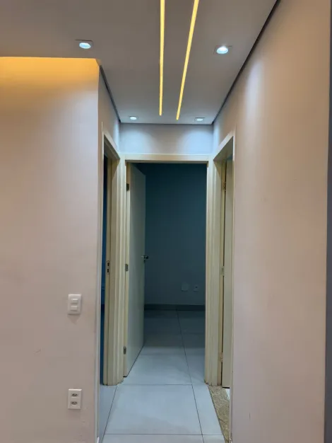 Comprar Apartamentos / Padr&atilde;o em Suzano R$ 235.000,00 - Foto 4