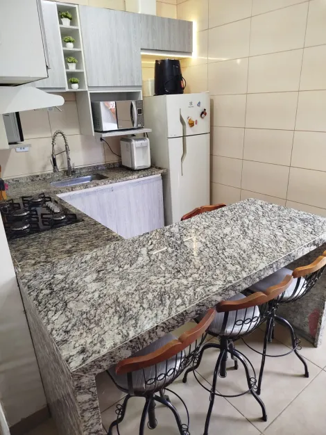 Comprar Casas / Sobrado em Suzano R$ 375.000,00 - Foto 3