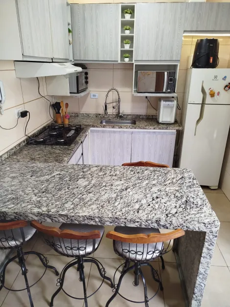 Comprar Casas / Sobrado em Suzano R$ 375.000,00 - Foto 4