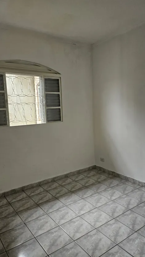 Alugar Casas / Sobrado em Suzano R$ 1.700,00 - Foto 1