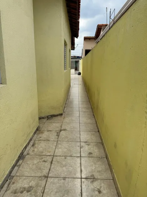Alugar Casas / T&eacute;rrea em Suzano R$ 1.800,00 - Foto 3