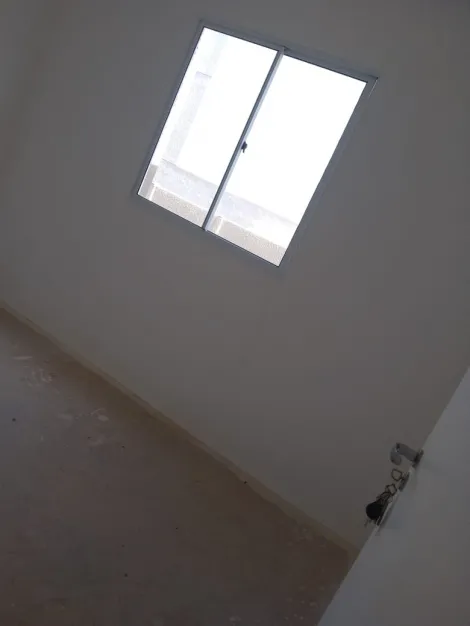 Alugar Apartamentos / Padr&atilde;o em Suzano R$ 800,00 - Foto 9