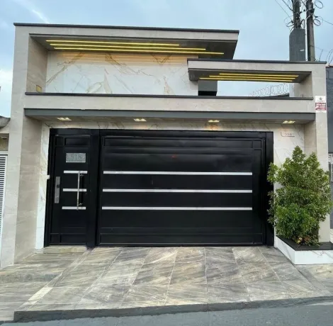 Alugar Casas / Sobrado em Suzano. apenas R$ 2.800,00