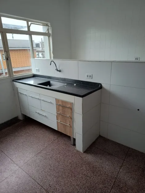 Alugar Apartamentos / Kitchnet em Suzano R$ 1.170,00 - Foto 3