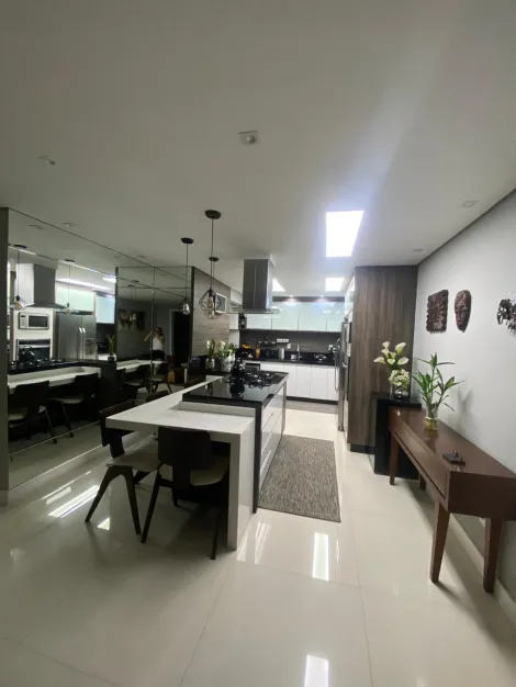 Comprar Apartamentos / Padr&atilde;o em Suzano R$ 870.000,00 - Foto 2