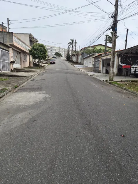 Alugar Casas / T&eacute;rrea em Suzano R$ 1.300,00 - Foto 2
