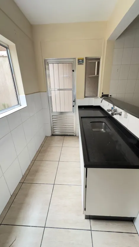 Alugar Casas / Sobrado em Suzano R$ 2.800,00 - Foto 3
