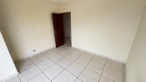 Alugar Casas / Sobrado em Suzano R$ 2.800,00 - Foto 13
