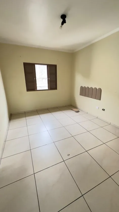 Alugar Casas / Sobrado em Suzano R$ 2.800,00 - Foto 15