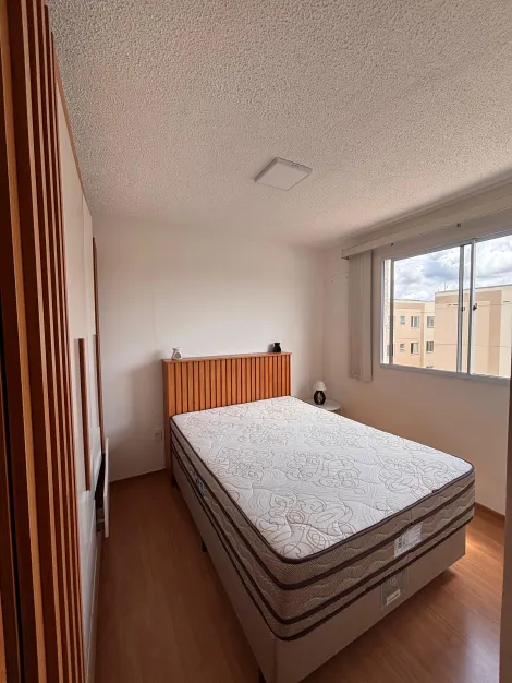 Alugar Apartamentos / Padr&atilde;o em Suzano R$ 1.400,00 - Foto 10