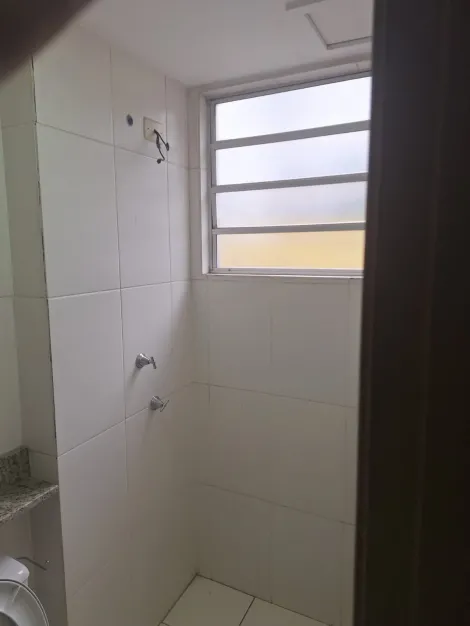 Alugar Apartamentos / Padr&atilde;o em Suzano R$ 1.300,00 - Foto 9
