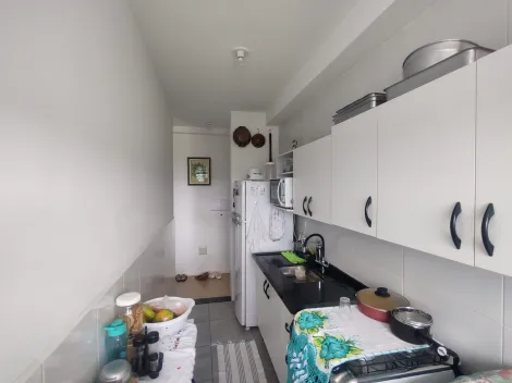 Comprar Apartamentos / Padr&atilde;o em Suzano R$ 300.000,00 - Foto 4