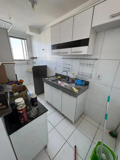 Comprar Apartamentos / Padr&atilde;o em Suzano R$ 200.000,00 - Foto 8