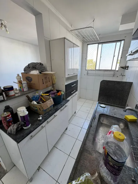 Comprar Apartamentos / Padr&atilde;o em Suzano R$ 200.000,00 - Foto 6