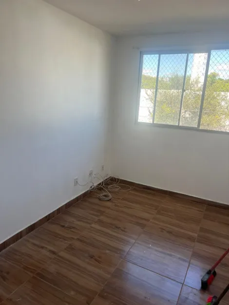 Comprar Apartamentos / Padr&atilde;o em Suzano R$ 200.000,00 - Foto 12