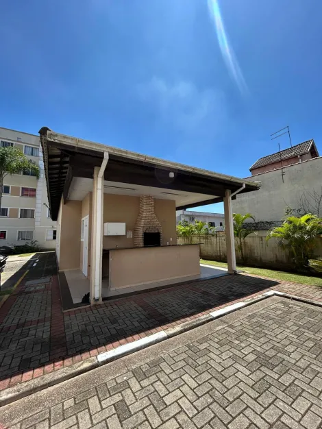 Alugar Apartamentos / Padr&atilde;o em Suzano. apenas R$ 200.000,00