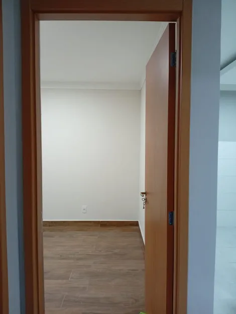 Comprar Apartamentos / Padr&atilde;o em Suzano R$ 250.000,00 - Foto 7