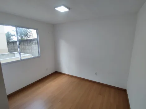 Comprar Apartamentos / Padr&atilde;o em Suzano R$ 220.000,00 - Foto 6