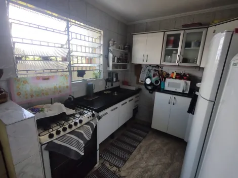 Comprar Casas / Sobrado em Suzano R$ 480.000,00 - Foto 4