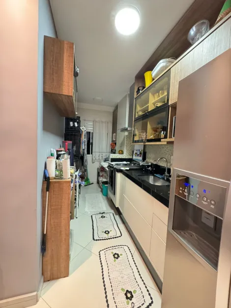 Comprar Apartamentos / Padr&atilde;o em Suzano R$ 480.000,00 - Foto 5