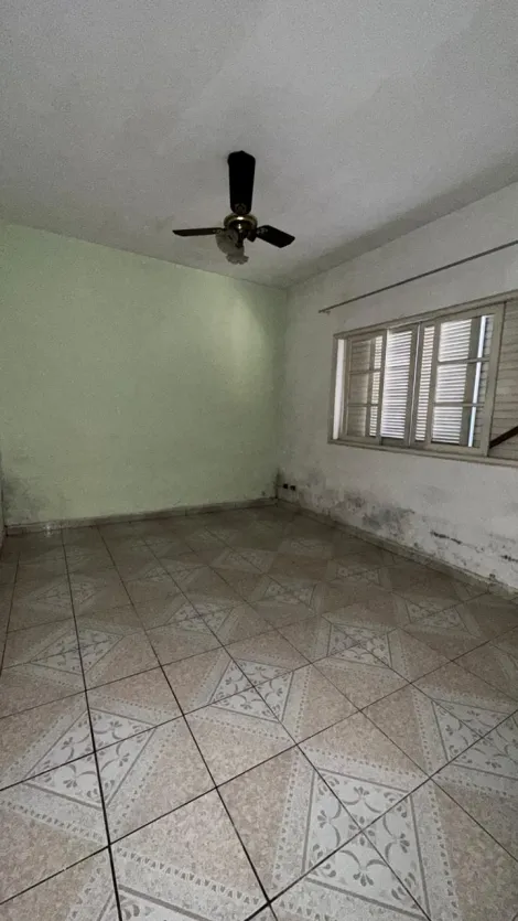 Alugar Casas / T&eacute;rrea em Ferraz de Vasconcelos R$ 1.800,00 - Foto 2
